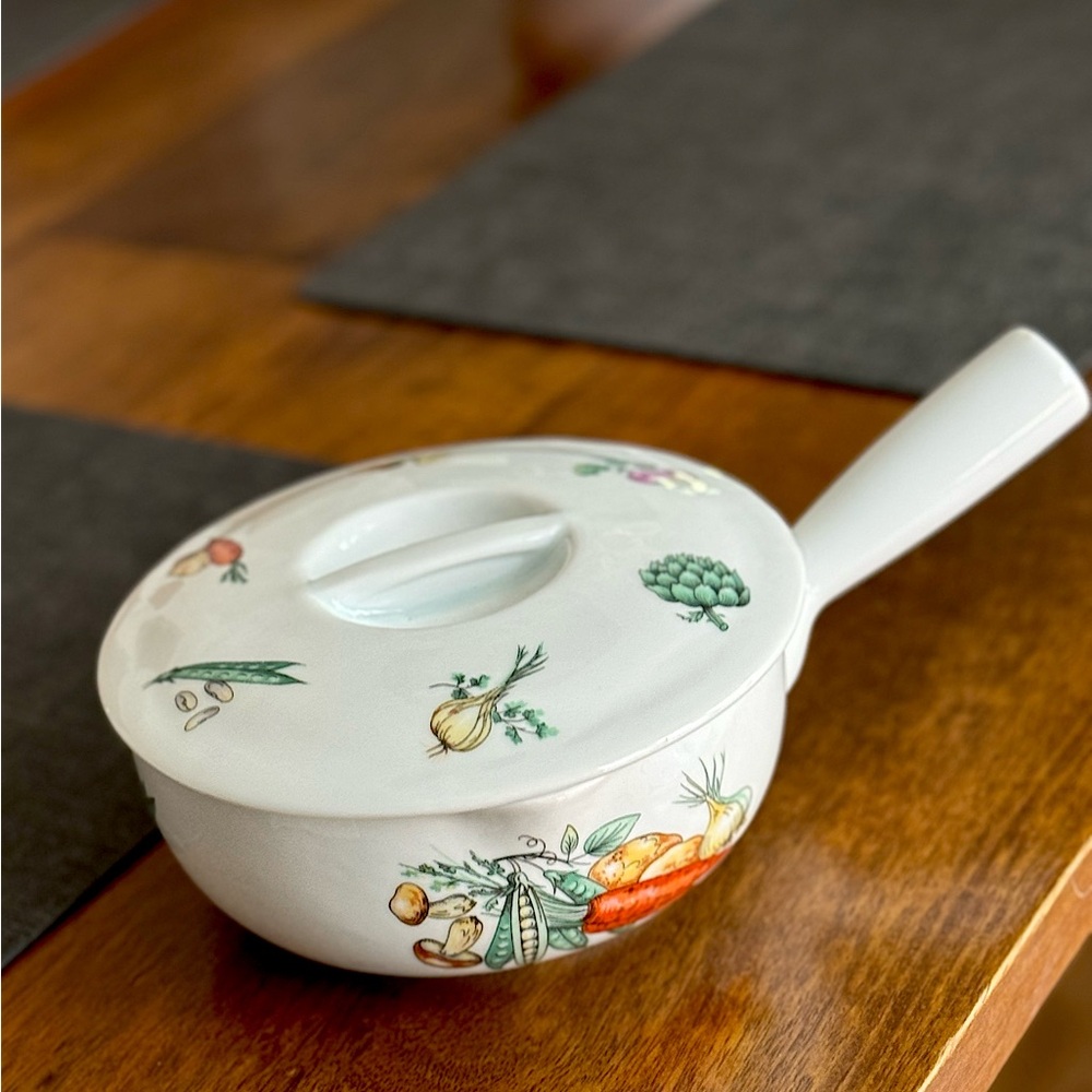 China Pot Apilco Sauce Lidded French Kitchen Vegetable Design Collectable Gift